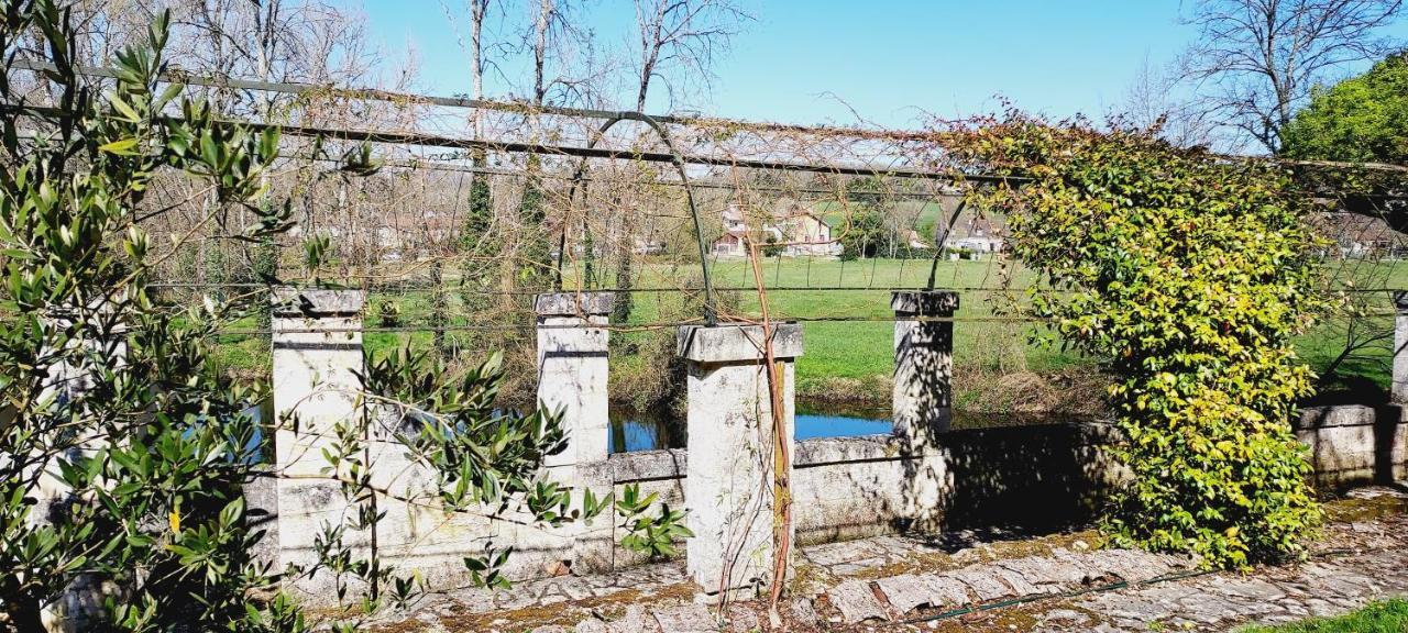 Chateau Des Senechaux, Bourdeilles Εξωτερικό φωτογραφία