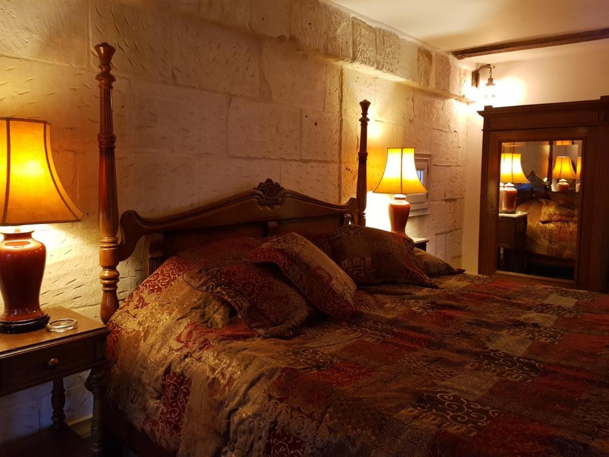 Chateau Des Senechaux, Bourdeilles Εξωτερικό φωτογραφία