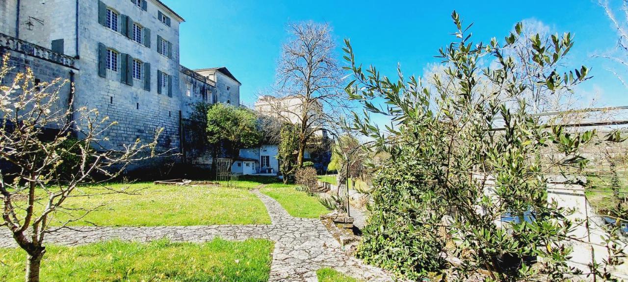 Chateau Des Senechaux, Bourdeilles Εξωτερικό φωτογραφία