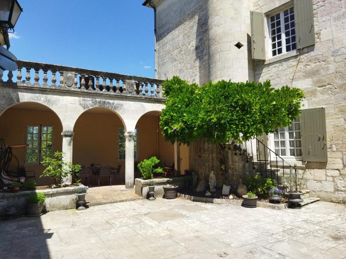 Chateau Des Senechaux, Bourdeilles Εξωτερικό φωτογραφία