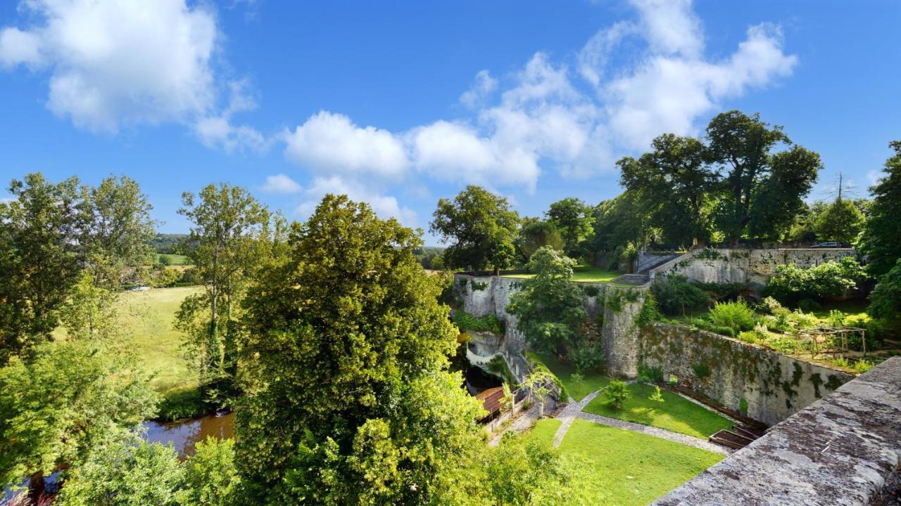 Chateau Des Senechaux, Bourdeilles Εξωτερικό φωτογραφία