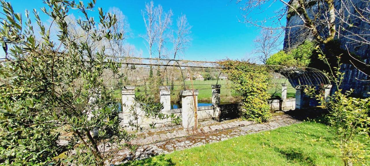 Chateau Des Senechaux, Bourdeilles Εξωτερικό φωτογραφία