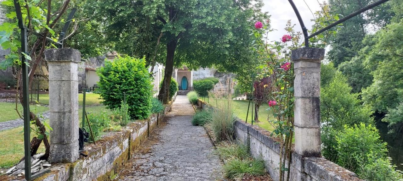 Chateau Des Senechaux, Bourdeilles Εξωτερικό φωτογραφία